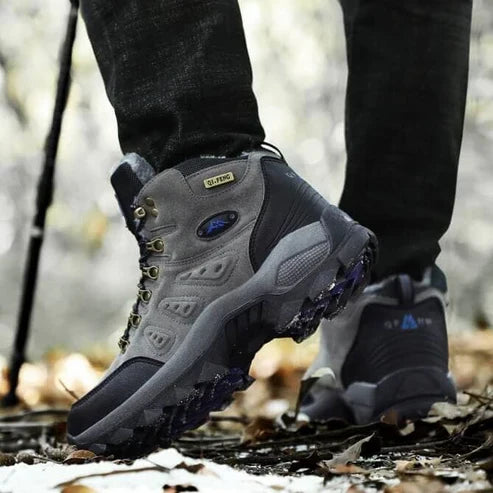 Waterproof hiking boots + free belt as a gift