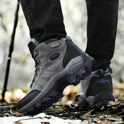 Waterproof hiking boots + free belt as a gift